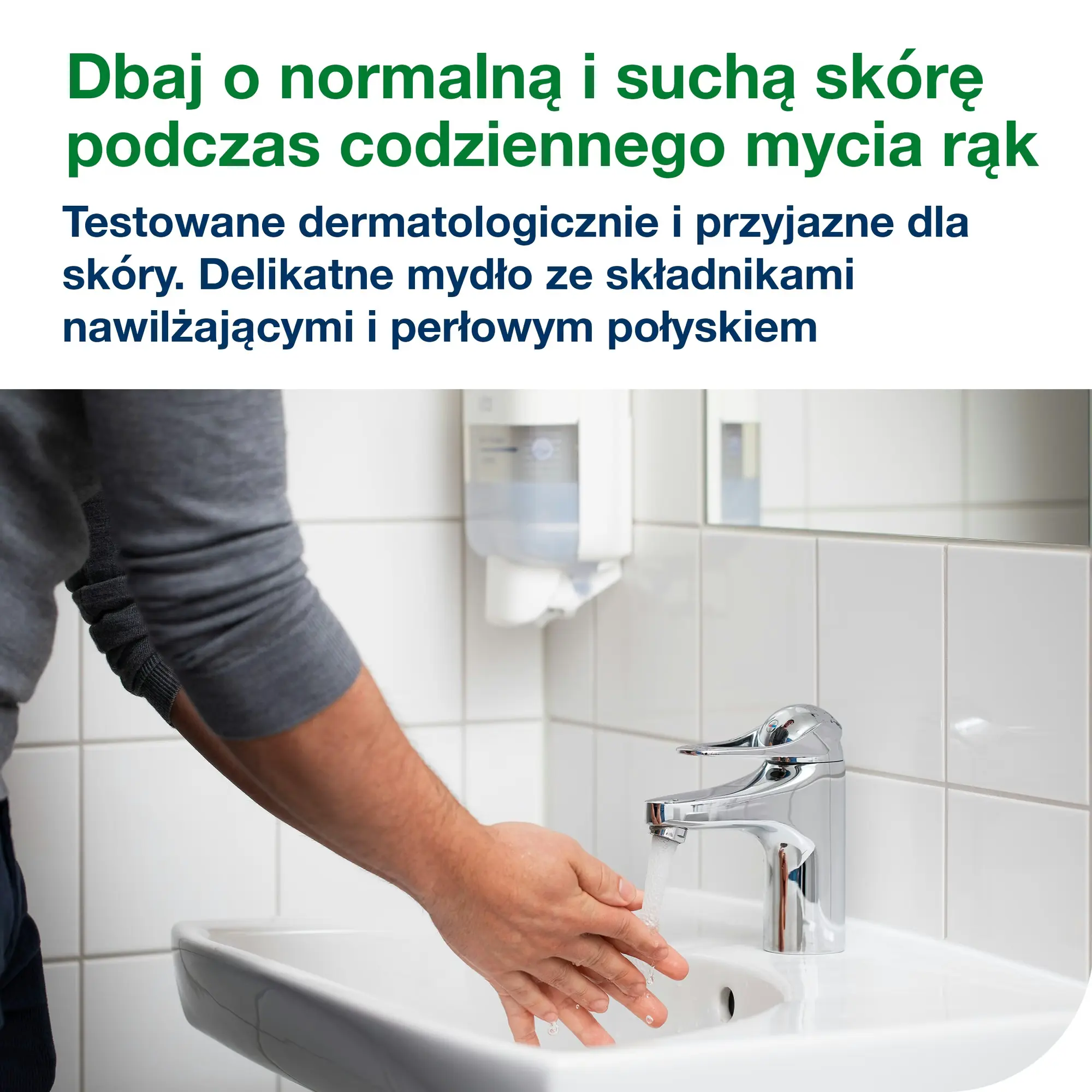 Tork mydło w płynie mini S5, osoba myjąca ręce pod kranem w łazience z dozownikiem w tle
